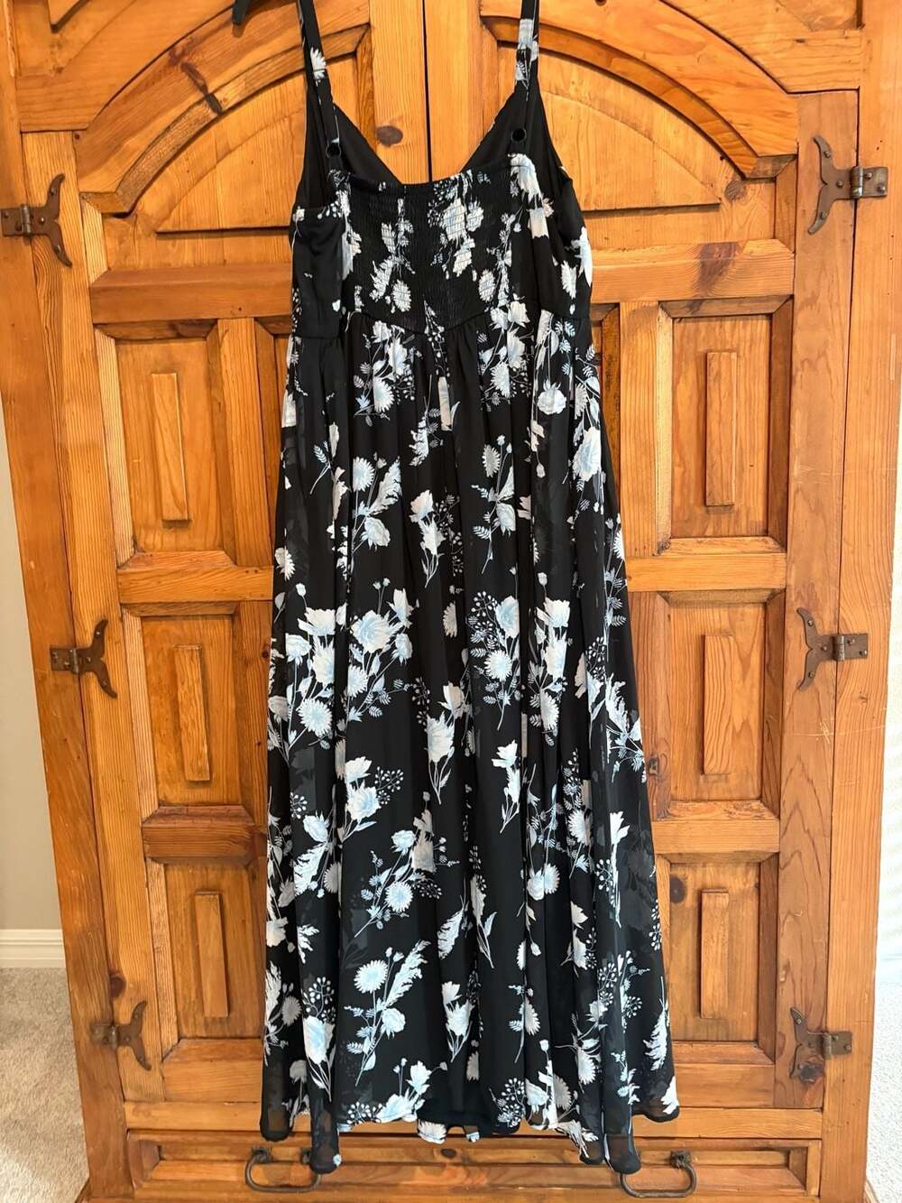 Torrid Maxi Chiffon Pleated Dress Size 1X 14-16 Floral Black